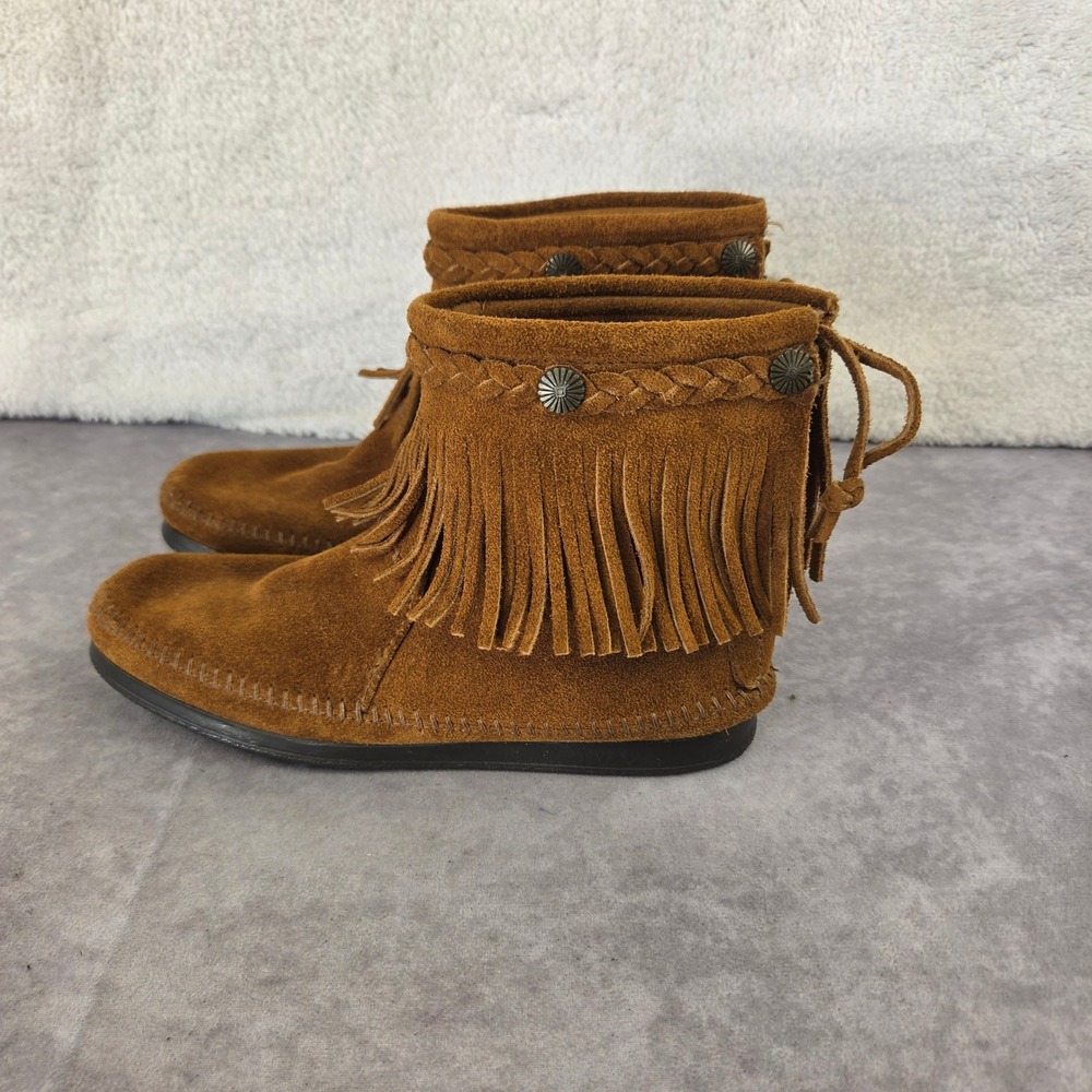 Minnetonka Womens Brown Suede Fringe Back Zip Ankle Boots Concho Studs 292